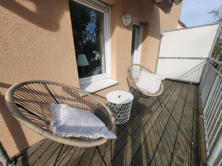 Mit Blick In Den Emsseepark Warendorf Exterior foto